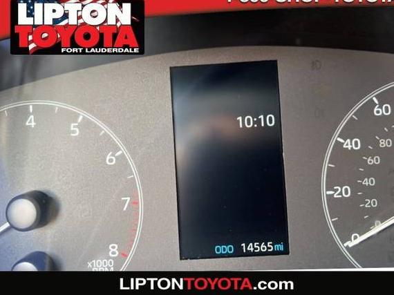 TOYOTA COROLLA CROSS 2024 7MUAAAAGXRV094780 image